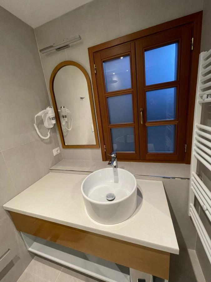 Palorto Traditional Hotel Gjirokaster Exterior photo