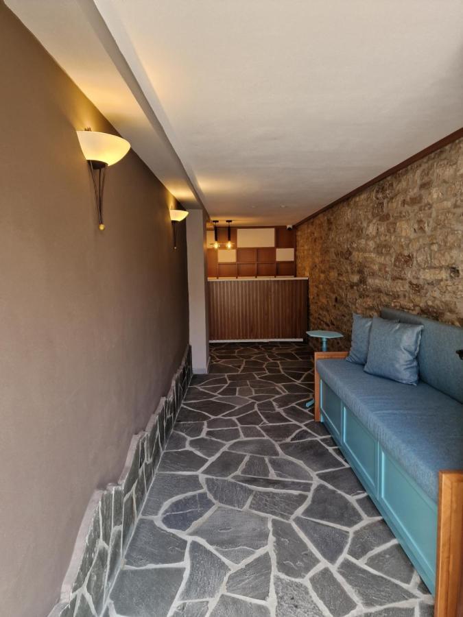 Palorto Traditional Hotel Gjirokaster Exterior photo