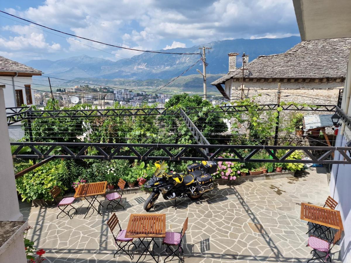 Palorto Traditional Hotel Gjirokaster Exterior photo